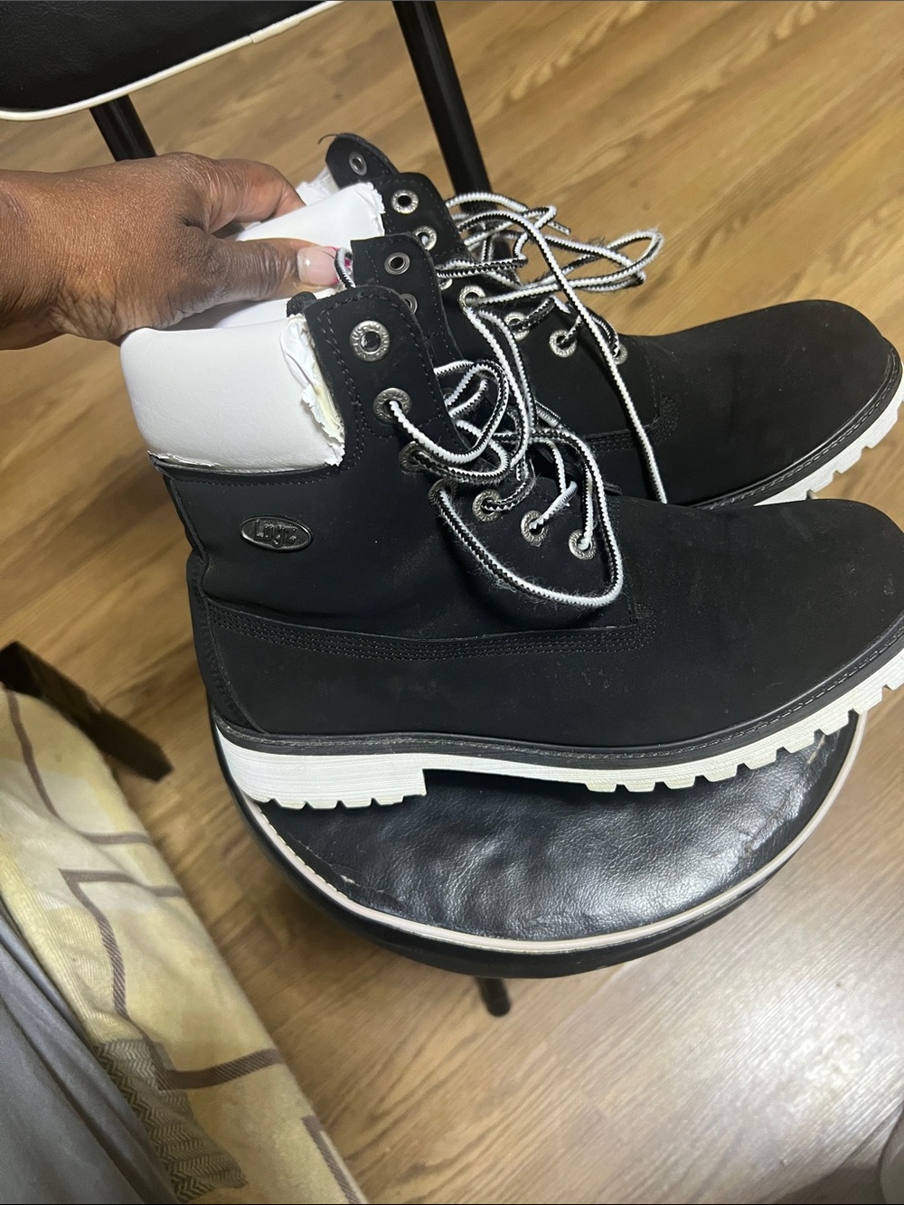 Lugz